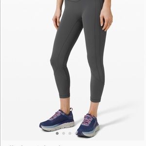 Lulemon All the right places, crop 23”